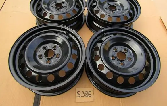 Toyota Verso-S R15 steel rim 
