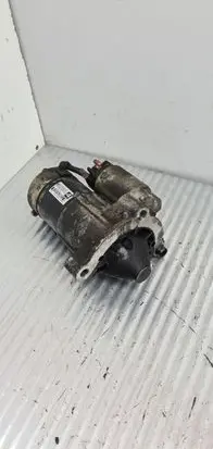Peugeot 406 Starter motor M000T85381