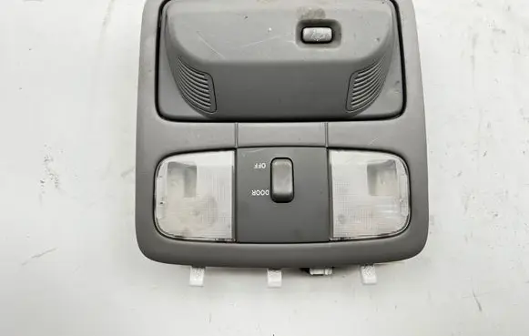 Toyota Land Cruiser (J120) Front seat light