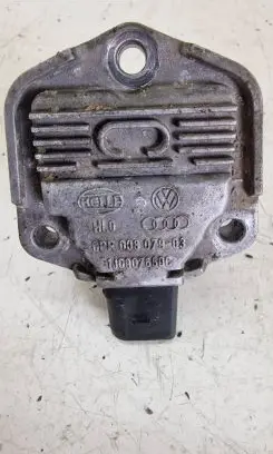 Volkswagen PASSAT B6 Oil level sensor 1J0907660C
