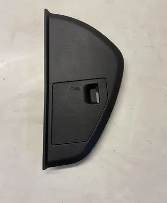 Hyundai Genesis Dashboard side end trim 847812M000