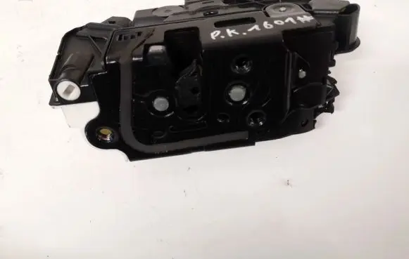 Seat Ibiza IV (6J,6P) Front door lock 5n2837015e