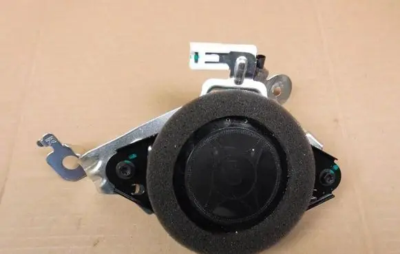 Toyota Land Cruiser (J150) Subwoofer speaker 8615060210