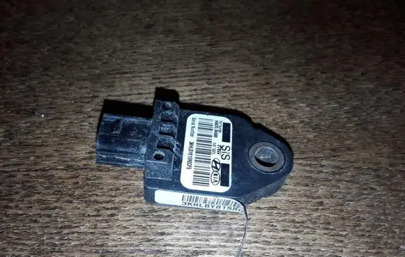 Hyundai i30 Airbag deployment crash/impact sensor 959203K000
