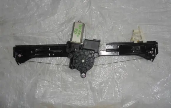 Fiat Bravo Front window lifting mechanism without motor
