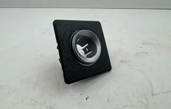 Audi RS Q8 Front parking sensor holder (PDC) 4M8919199B