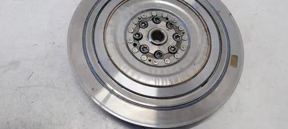 Mercedes-Benz E W212 Flywheel A6510301603 6510301603