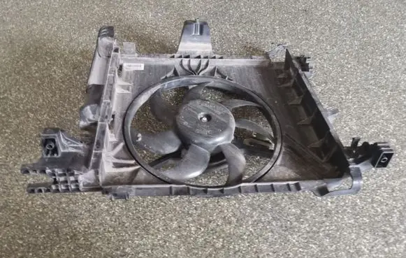 Smart ForTwo II Electric radiator cooling fan A4515000500