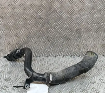 Maserati Ghibli Intercooler hose/pipe 670038535