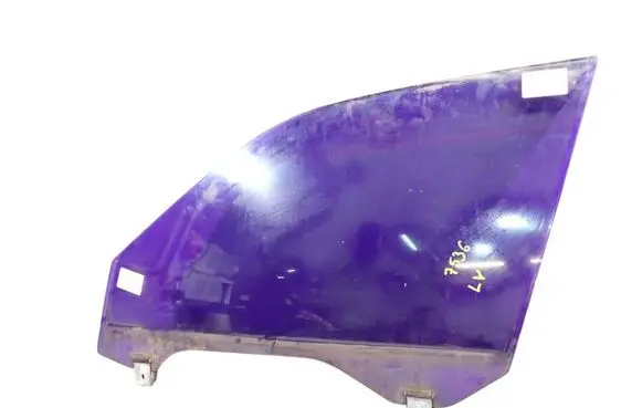 BMW 7 E38 Front door window glass four-door 