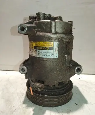 Renault Clio II Air conditioning (A/C) compressor (pump) 8200316164