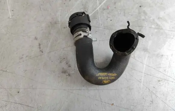 Jaguar XE Engine coolant pipe/hose AJ813518