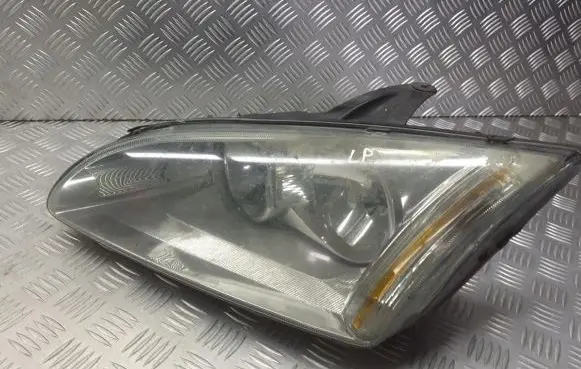 Ford Focus Headlight/headlamp 4M51-13W030-AD
