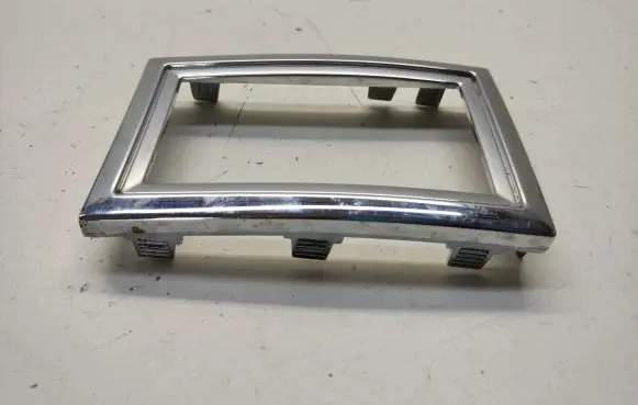 Chrysler 300 - 300C Gear shifter surround trim plastic 04595966AB 48876A