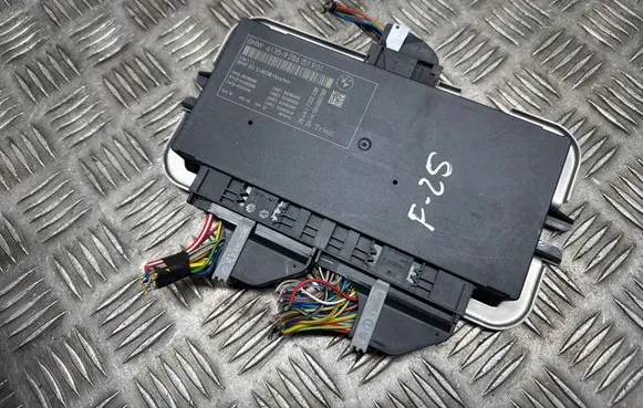BMW X3 F25 Light module LCM 9286157 012003015
