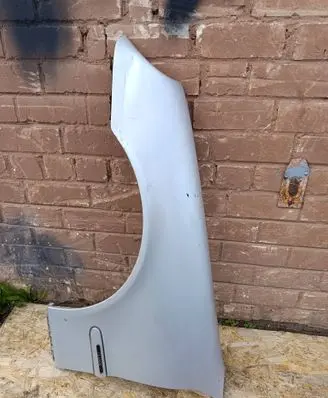 Mercedes-Benz C W203 Fender
