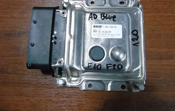 BMW 1 F20 F21 Trunk lid opening control unit 7445434F10F20