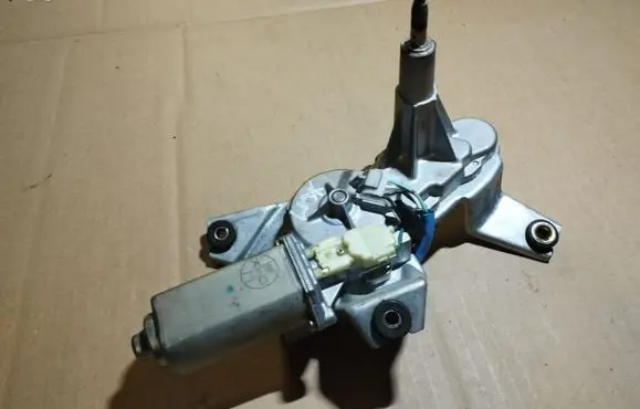 Honda CR-V Rear window wiper motor 34963581
