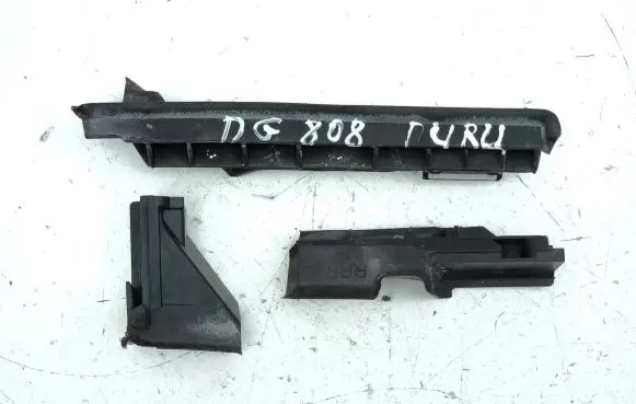 Toyota Corolla E210 E21 Rear door window/glass frame 6784702100 6785702120