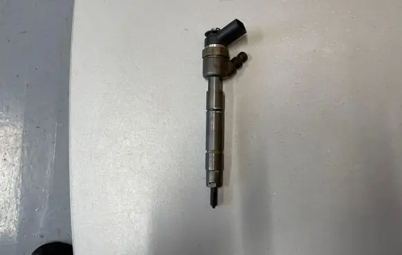 Mercedes-Benz B W245 Fuel injector A6400700787