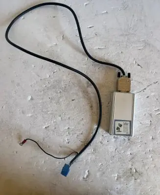Volkswagen Golf IV USB socket connector SO100 MP3 SOLISTO