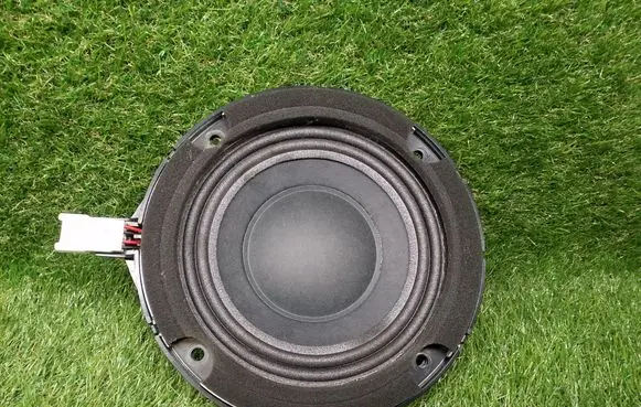 KIA Soul Subwoofer speaker 963802K000
