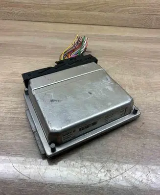 Volvo V70 Engine control unit/module ECU 0261206828 26SA0000