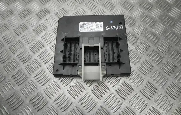 Volkswagen Touran III Comfort/convenience module 5Q0937086BL