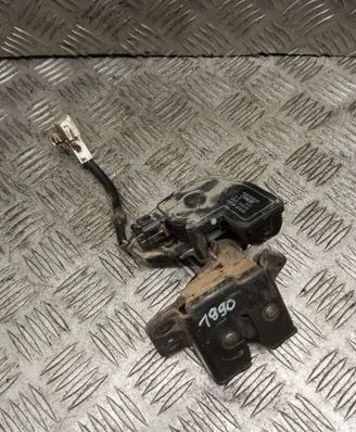 Toyota Corolla E120 E130 Tailgate/trunk/boot lock/catch/latch 1015283000