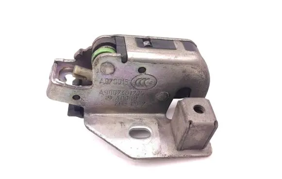 Mercedes-Benz Sprinter W906 Loading door lock A9067401235 A070016