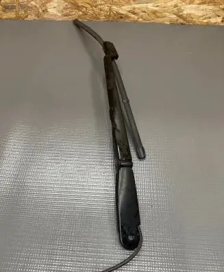 Peugeot 508 II Front wiper blade arm 9813512080