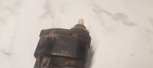 Audi 80 90 S2 B4 Headlight level adjustment motor 8A0941295 00437551
