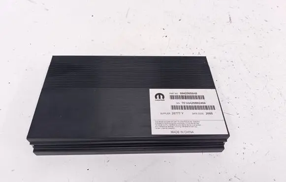 Dodge Challenger Sound amplifier 68425658AB