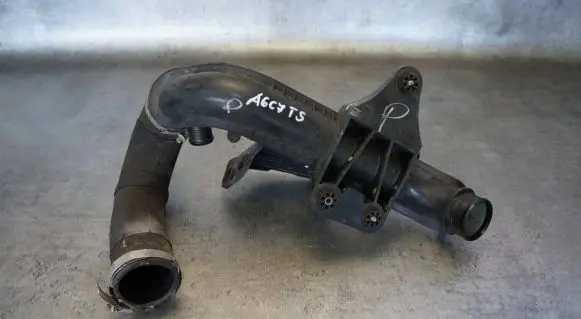 Audi A6 C7 Intercooler hose/pipe 4G0145673Q