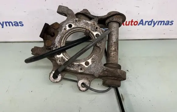 BMW 5 E60 E61 Rear wheel hub spindle/knuckle 6770906 33326770906
