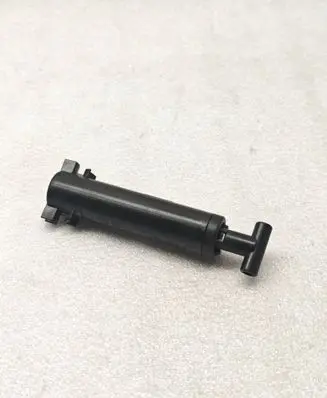 BMW 1 E81 E87 Glovebox shock absorber 9136580