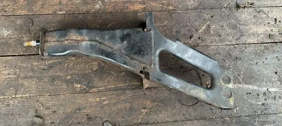 Volvo S80 Radiator support slam panel bracket 