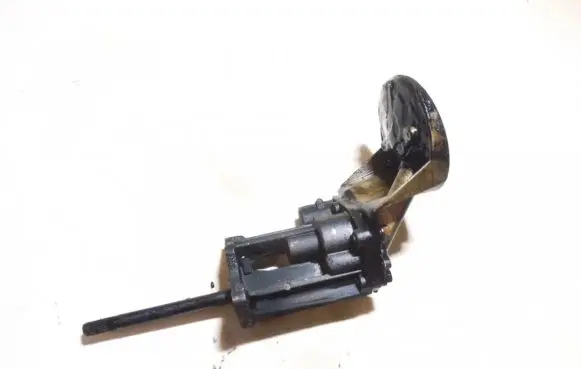 Renault Twingo I Oil pump 7700511399