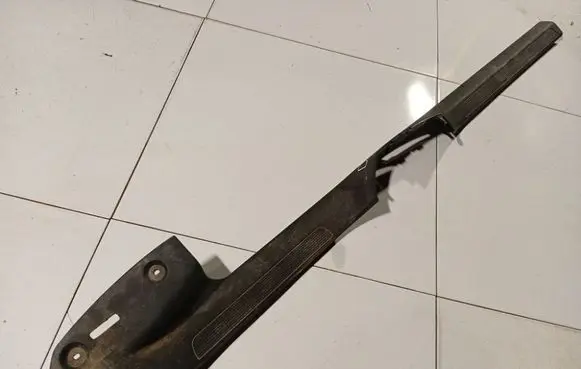 Volkswagen PASSAT B6 Front sill trim cover 3C0853370
