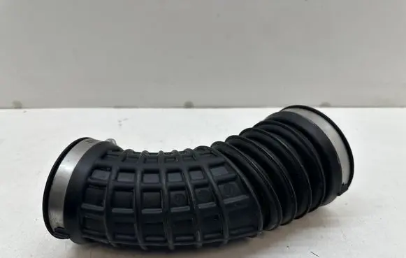 Chevrolet Malibu Air intake duct part 23444207