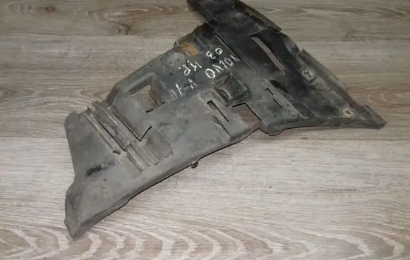 Volvo V70 Front bumper mounting bracket 9484362