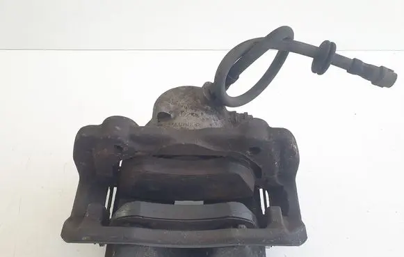 Mercedes-Benz C W204 Front brake caliper