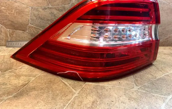Mercedes-Benz ML W166 Rear/tail lights A1669063301