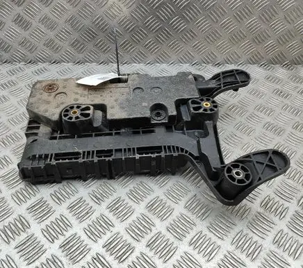 Volkswagen Caddy Battery box tray 1K0915325B 1K0915333