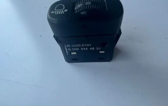 Mercedes-Benz Sprinter W901 W902 W903 W904 Headlight level height control switch 0005444831 32200101