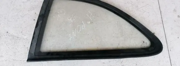 Hyundai Pony Rear side window