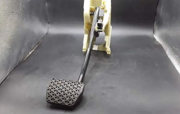 BMW X5 E70 Brake pedal 6769407