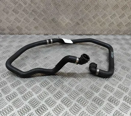 Mercedes-Benz C W205 Engine coolant pipe/hose A2055018984