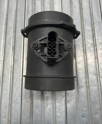 BMW 7 E38 Mass air flow meter 1433567 0280217814