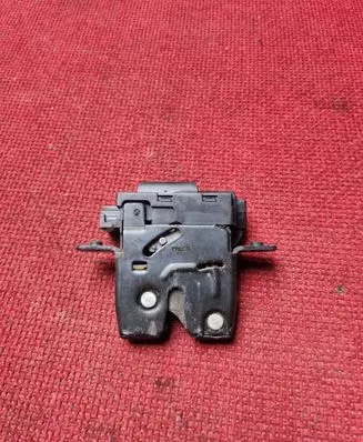 Tailgate/trunk/boot lock/catch/latch